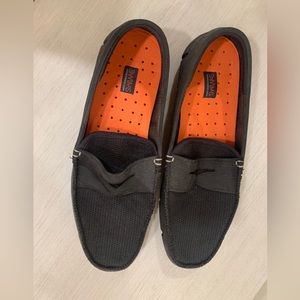 Swims Brand men’s Penny Loafer black shoe with orange accents.size 11